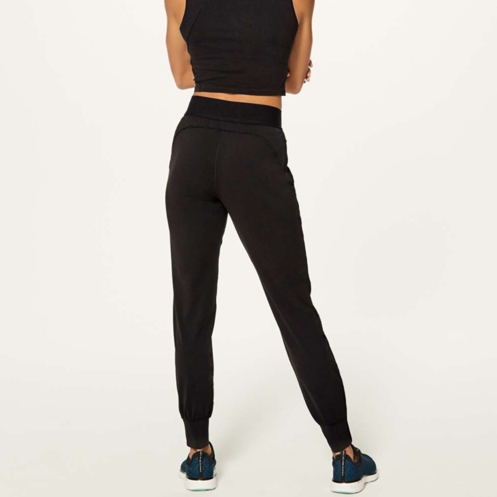 Lululemon Box It Out Jogger 28” Black Size 2 - Picture 3 of 15
